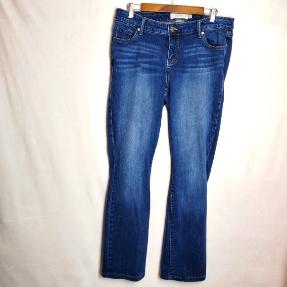 Torrid Mid Wash Slim Boot Jeans WOmens size 14T Plus size